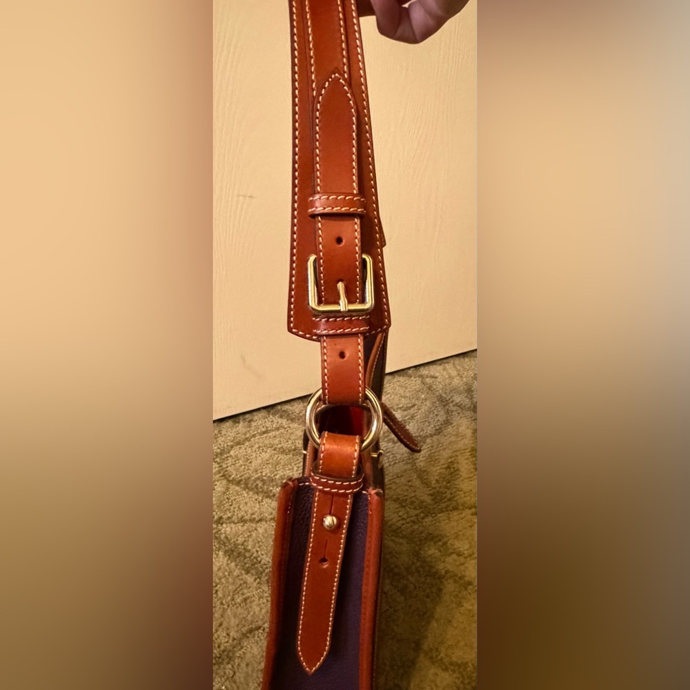 Purple Dooney and Bourke purse - Picture 3 of 9